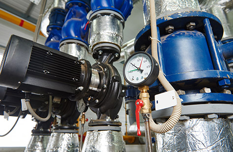 Разница между боковым эксцентричным полушарием и верхним эксцентричным полушарием